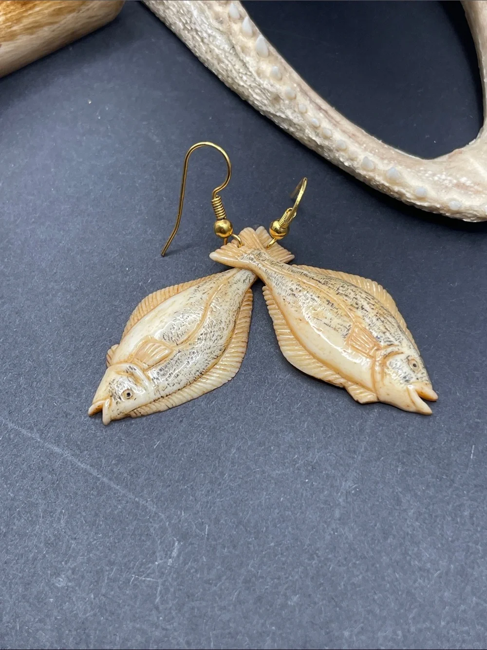 Ox bone bass earrings vintage - Picture 3 of 5
